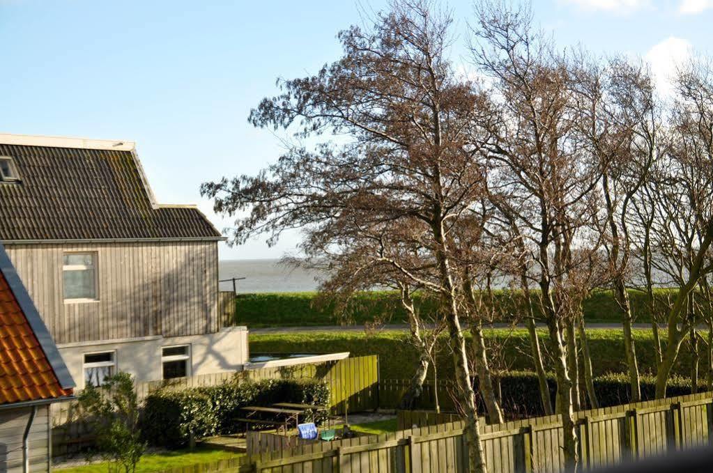 Het Vlielandhotel Luaran gambar
