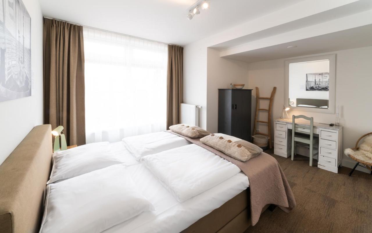 Het Vlielandhotel Luaran gambar